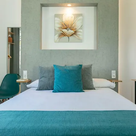 Romar Montesa 3 * Malaga